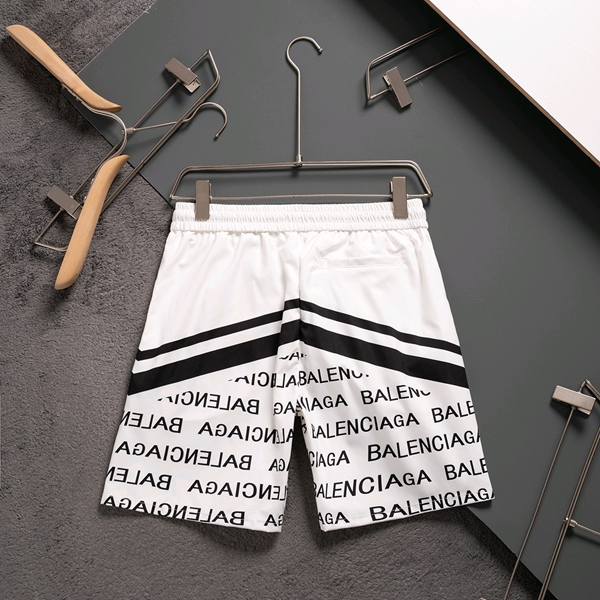 ブランドハーフパンツ背面デザイン